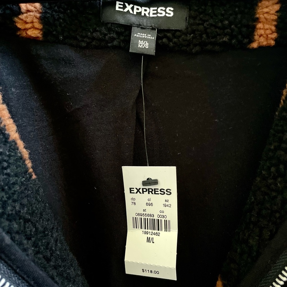 Express Teddy Jacket - Picture 3 of 4